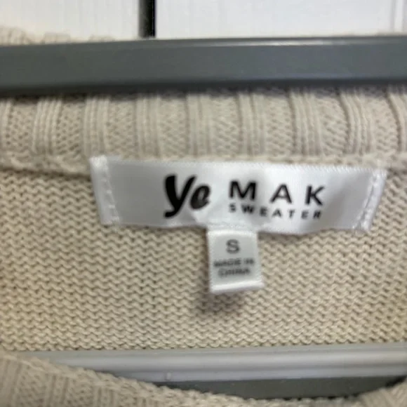 Cream Sweater cable knit Pink Heart design by ye MAK small - Picture 3 of 8